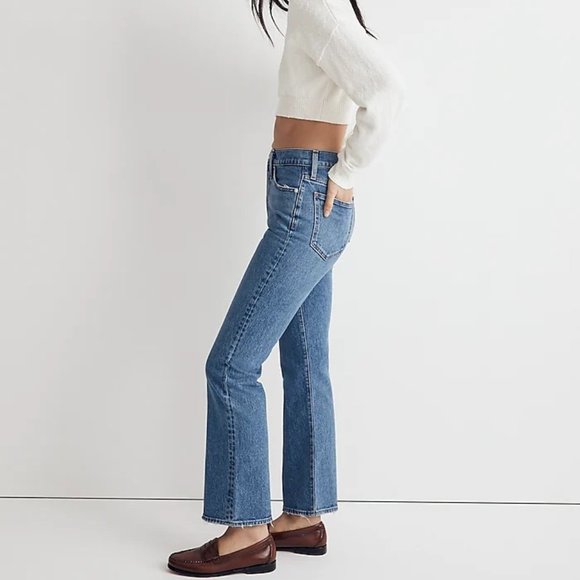 The Perfect Vintage Flare Crop Jean in Earlwood Wash 26 - Picture 4 of 7